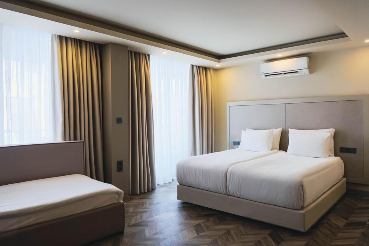 Triple Room,1590349320:JPEG