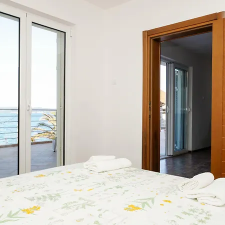 Iris Apart Hotel-2