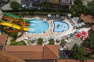 Villa Moonflower Apartsandsuites-2